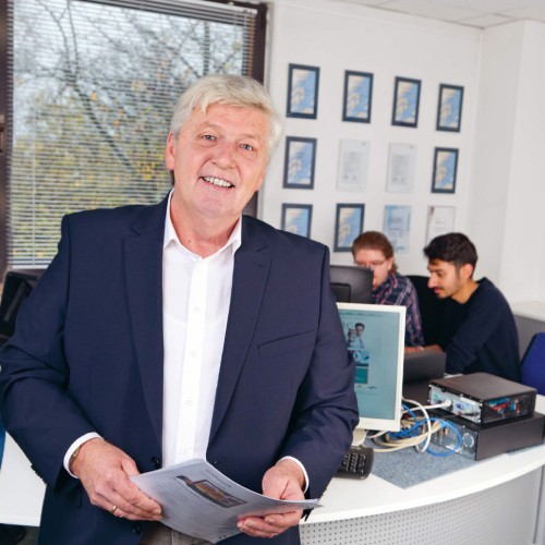 Uwe Hering, Geschäftsführer Weis IT-Systeme GmbH & Co. KG Uwe Hering, Geschäftsführer Weis IT-Systeme GmbH & Co. KG
